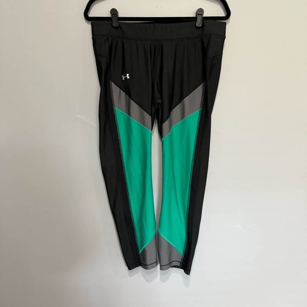 Under Armour Women’s XL Black and Green Compression Heat Gear Leggings